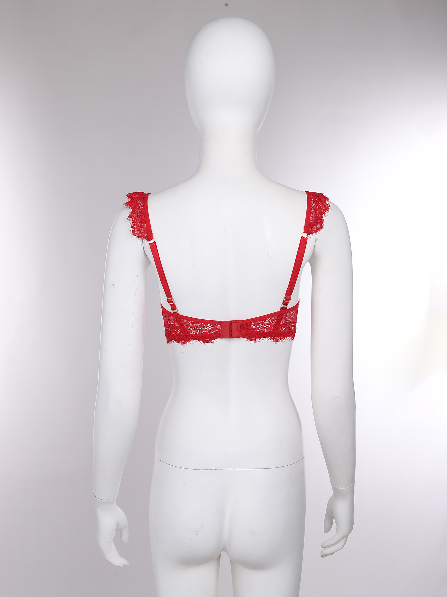 لانجري نسائي للبالغات لشهر الع - مراجعة Demi Bra Balconette وسعره
