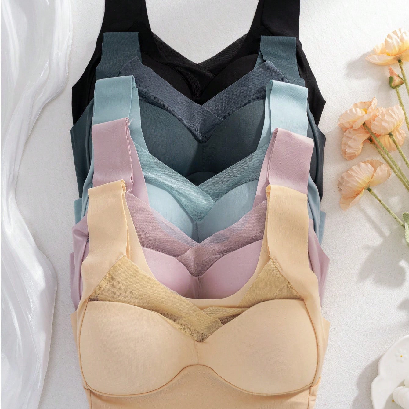 5 قطع حمالات صدر نسائية بدون أ - مراجعة Sleep Bra Bralette وسعره