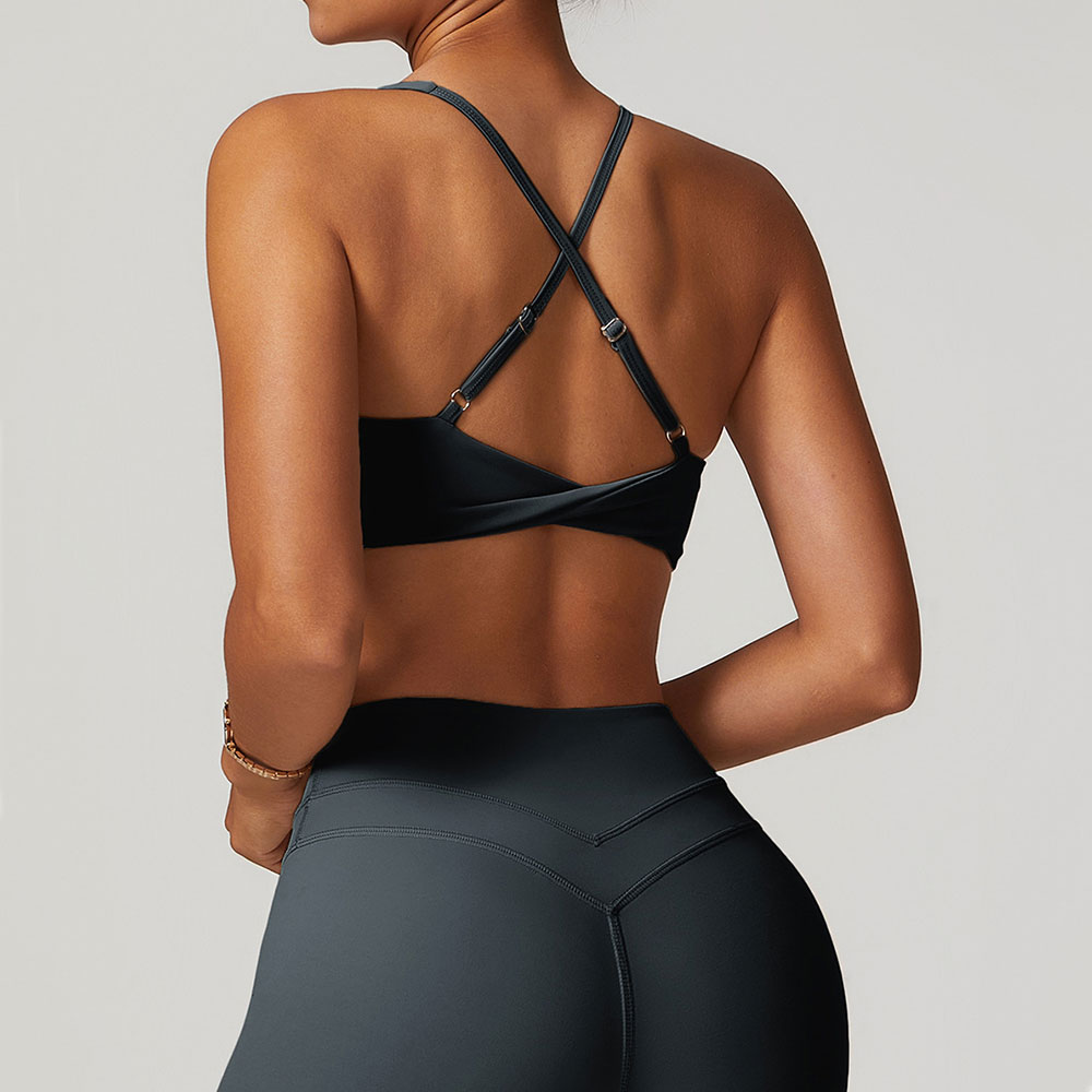 حمالة صدر رياضية للنساء ، حمال - مراجعة Plunge Bra Push Up وسعره